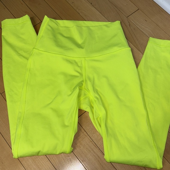 Lululemon Wunder Under leggings - Picture 2 of 3